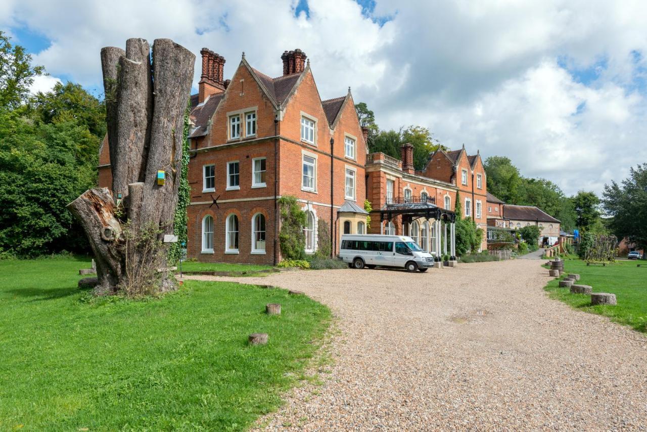 Fsc Juniper Hall Hostel Mickleham Exterior photo
